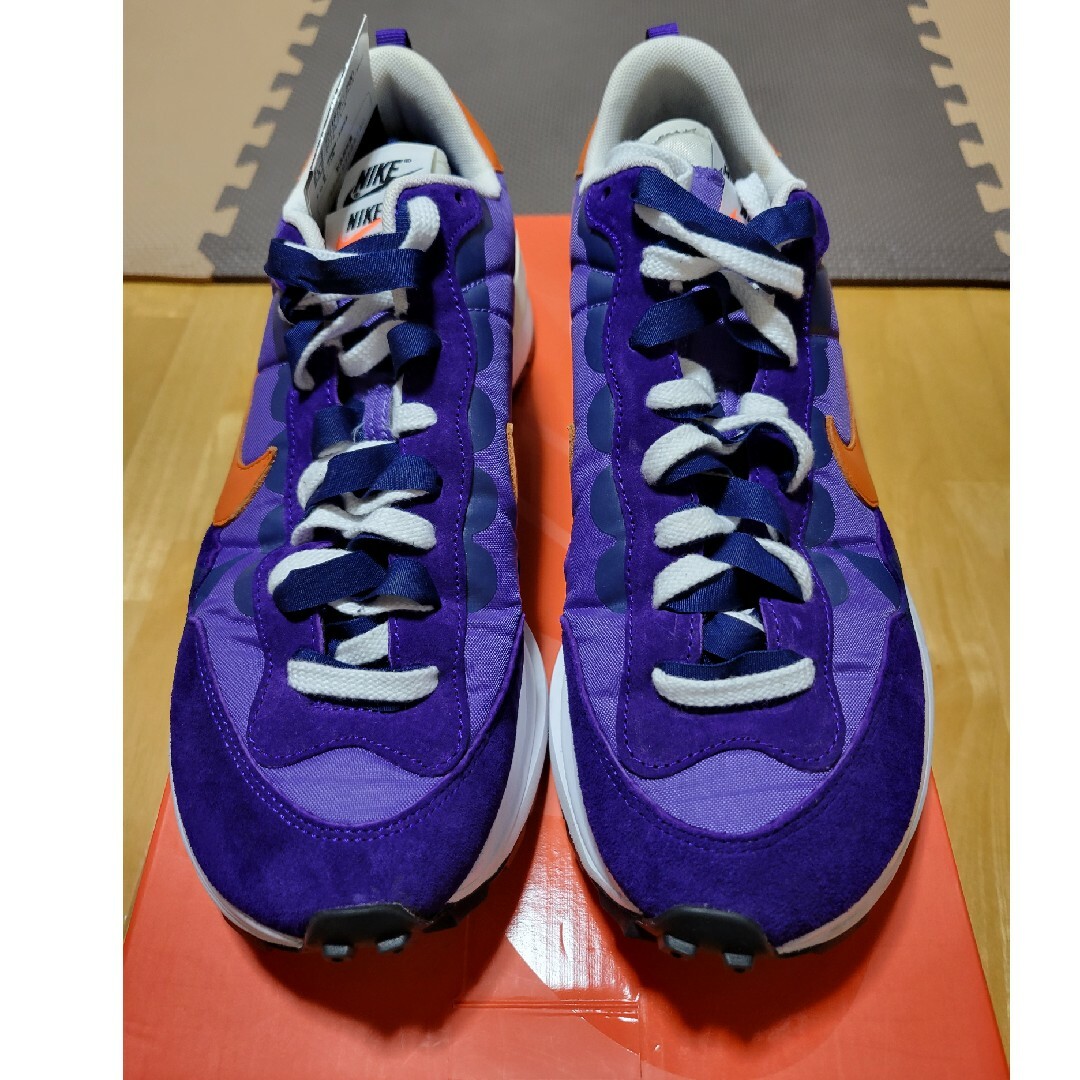 NIKE(ナイキ)のnike vaporwaffle sacai 紫　28cm us10 メンズの靴/シューズ(スニーカー)の商品写真