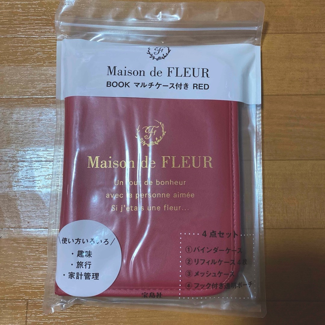 Maison de FLEUR(メゾンドフルール)のメゾンドフルール　マルチケース　レッド　新品未使用 レディースのファッション小物(ポーチ)の商品写真