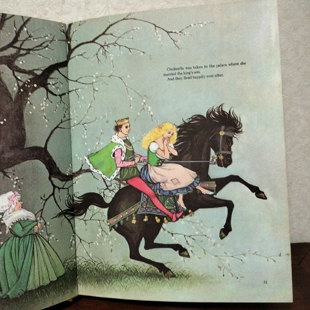 Fairy Tales and Fables　童話集　英語版 エンタメ/ホビーの本(絵本/児童書)の商品写真