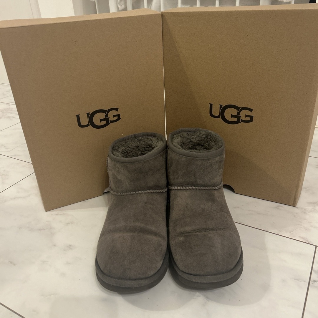 【美品】UGG Classic Mini グレー 24㎝