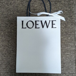ロエベ ショッパーの通販 800点以上 | LOEWEのレディースを買うならラクマ
