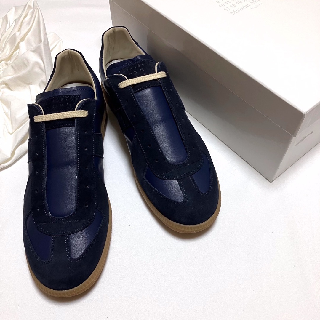 Maison Martin Margiela(マルタンマルジェラ)の新品 42.5 マルジェラ 22ss ネイビー ジャーマントレーナー 5669 メンズの靴/シューズ(スニーカー)の商品写真