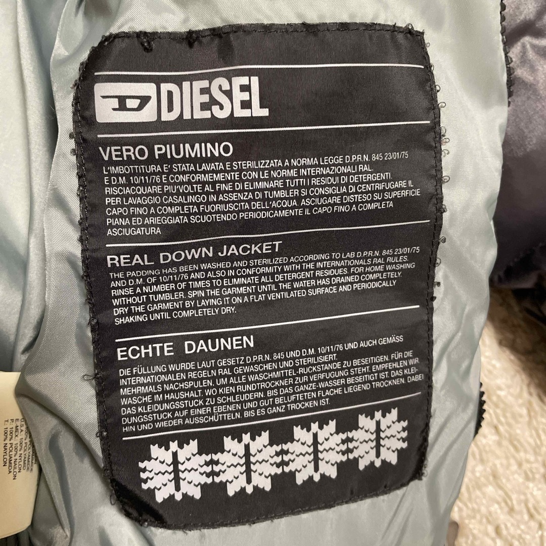 DIESEL(ディーゼル)の🉐DIESEL ディーゼル キッズ 6Y 120cm ダウンコート キッズ/ベビー/マタニティのキッズ服男の子用(90cm~)(ジャケット/上着)の商品写真