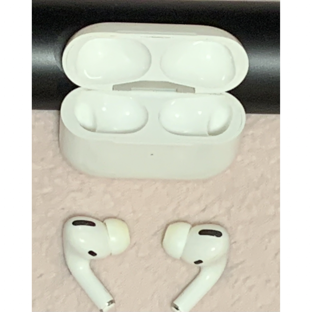 Apple(アップル)の動作良好 AirPodspro 第一世代 正規品 ワイヤレスイヤホン Apple スマホ/家電/カメラのオーディオ機器(ヘッドフォン/イヤフォン)の商品写真