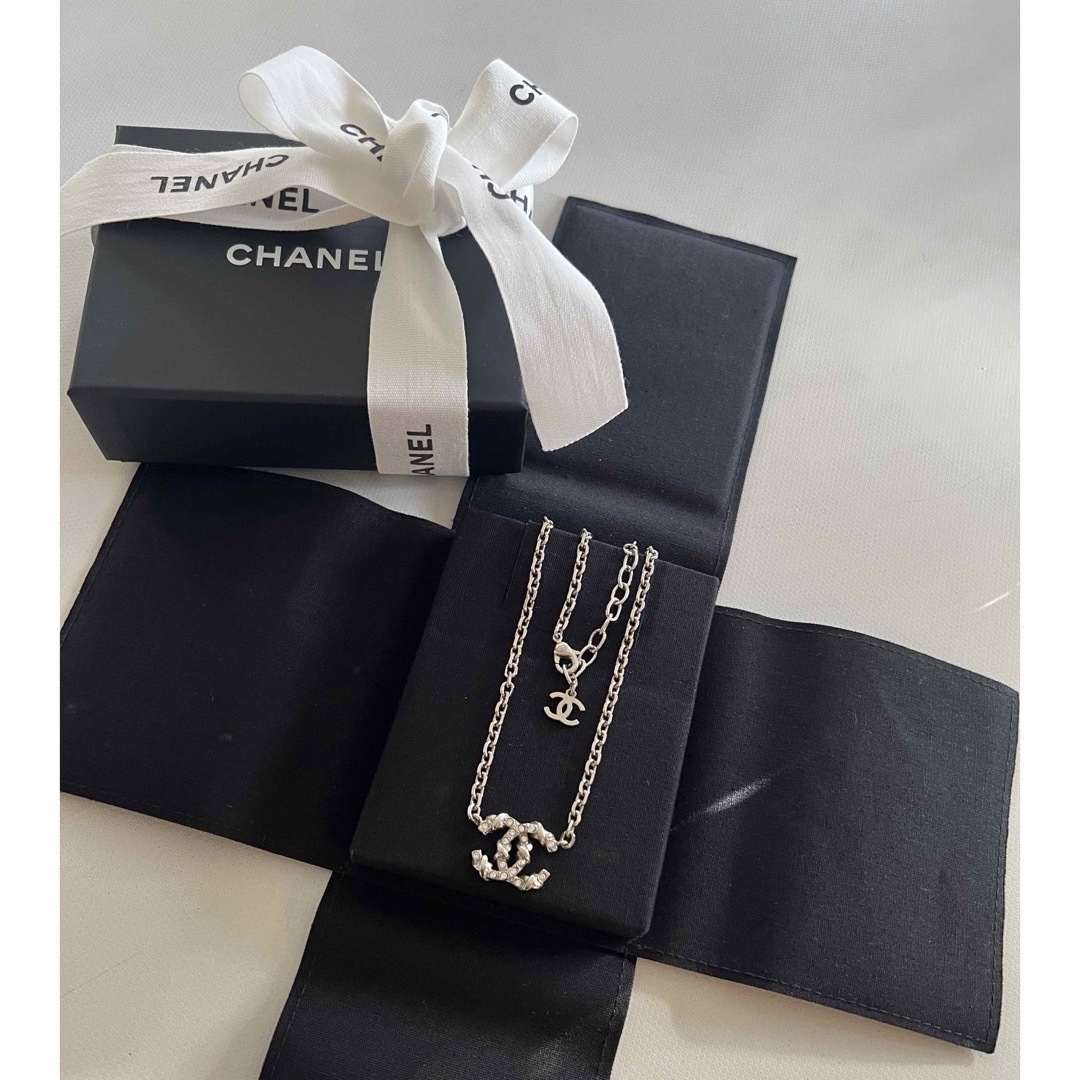 CHANEL 2021年購入 ネックレス・チョーカー シルバー、ライン CHANEL 2021年購入 ネックレス・チョーカー シルバー、ライン