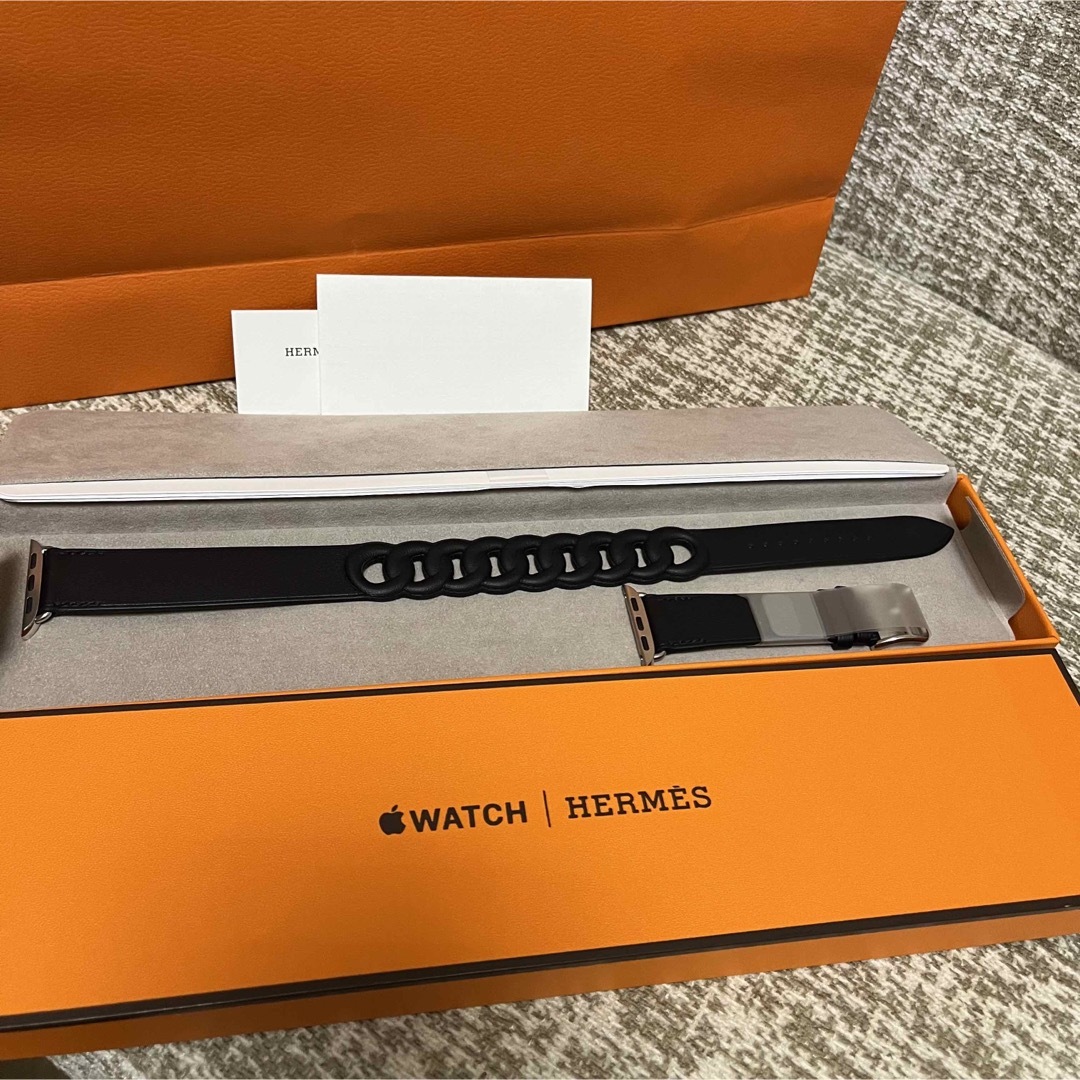 Hermes(エルメス)のエルメス Apple Watchドゥブルトゥール グルメット 41 mm メンズの時計(レザーベルト)の商品写真