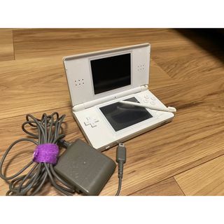 ニンテンドーDS(ニンテンドーDS)のNintendo  DS Lite クリスタルホワイト【充電器付】(携帯用ゲーム機本体)