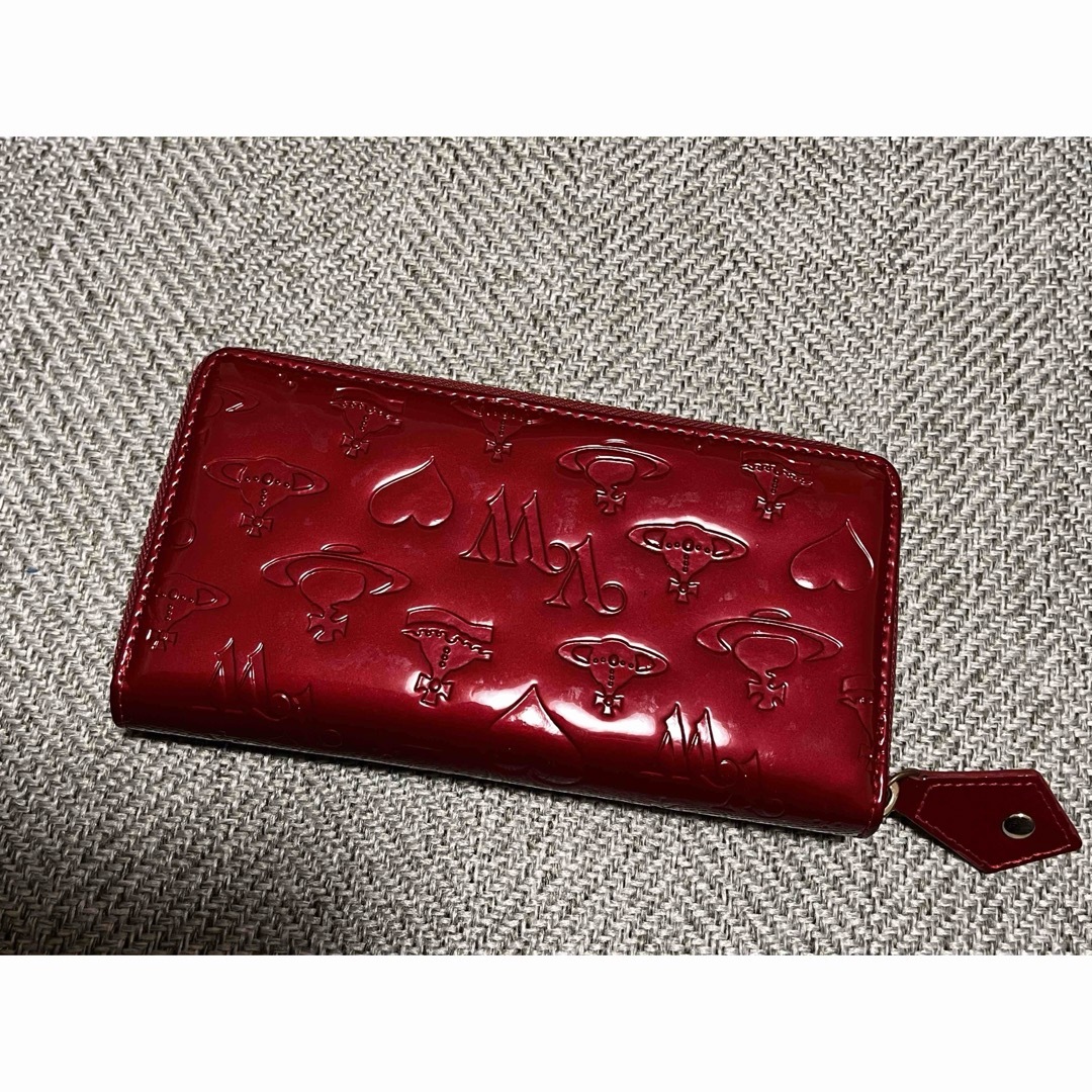 Vivienne Westwood(ヴィヴィアンウエストウッド)のヴィヴィアンウエストウッド 長財布 赤財布 レディースのファッション小物(財布)の商品写真