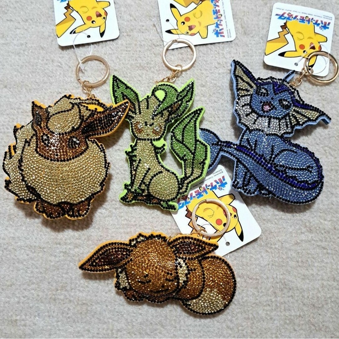 ポケモン　キラキラ　ラインストーン　キーホルダー | フリマアプリ ラクマ