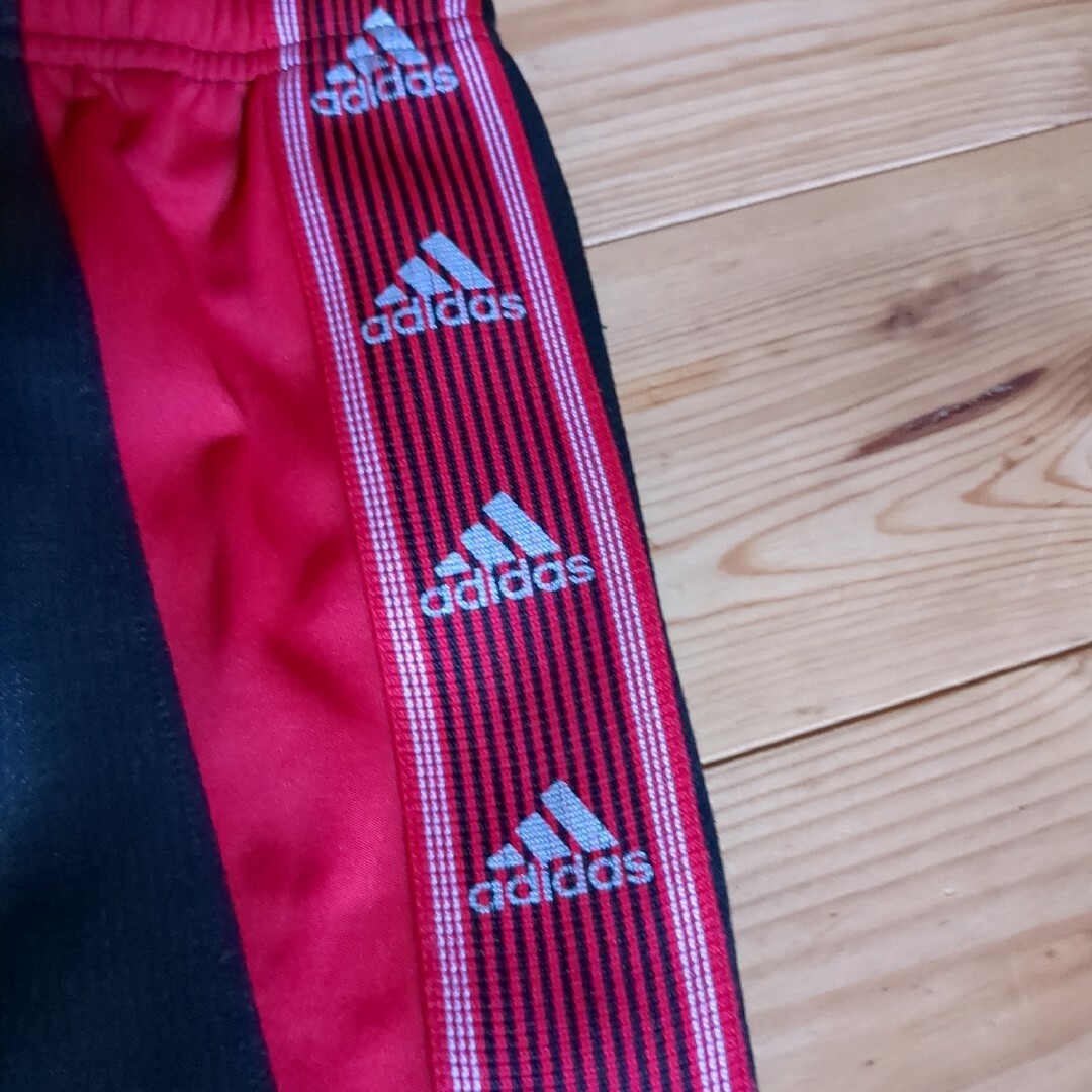 adidas(アディダス)のアディダス　ジャージ　上下セット　140 キッズ/ベビー/マタニティのキッズ服男の子用(90cm~)(その他)の商品写真