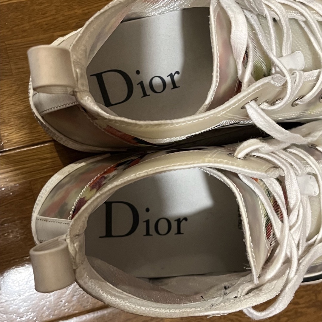 Dior(ディオール)のDIOR HOMME B23 FLOWERS OBLIQUE HIGHT メンズの靴/シューズ(スニーカー)の商品写真
