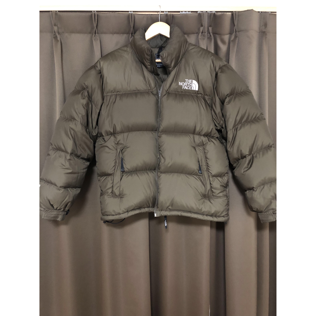 THE NORTH FACE(ザノースフェイス)のノースフェイス　ヌプシ　700 ND01586  センターロゴ メンズのジャケット/アウター(ダウンジャケット)の商品写真