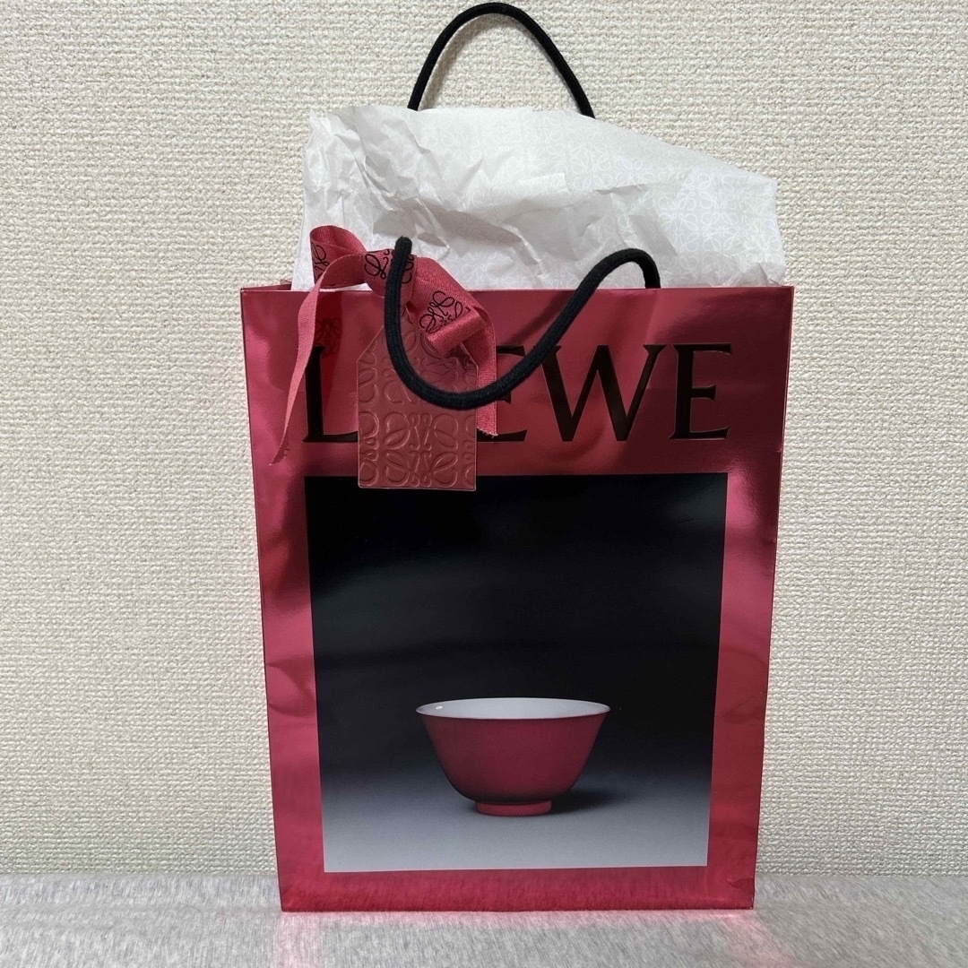 LOEWE(ロエベ)のLOEWE ラッピング インテリア/住まい/日用品のオフィス用品(ラッピング/包装)の商品写真