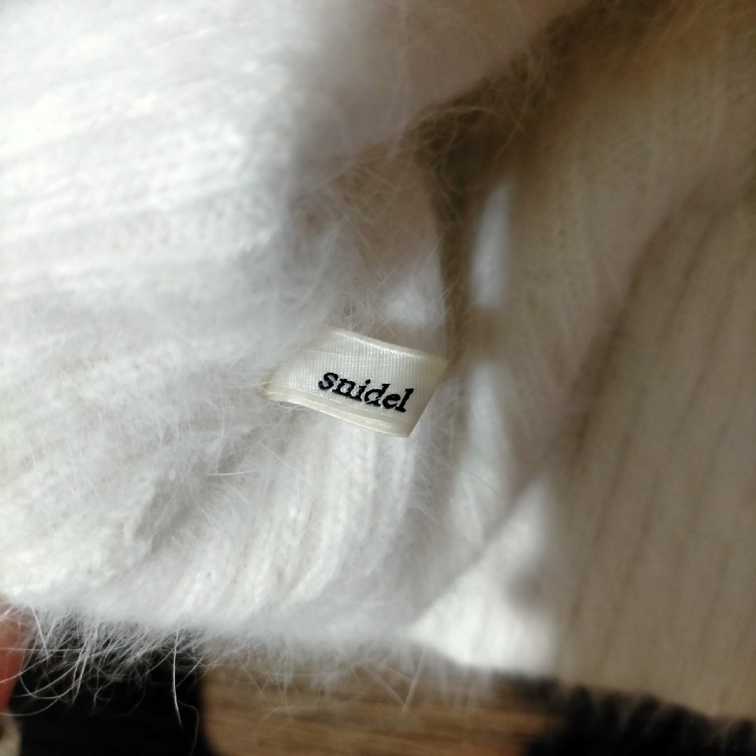 Snidel　チュールアンゴラニットワンピ　ホワイト レディースのワンピース(ミニワンピース)の商品写真
