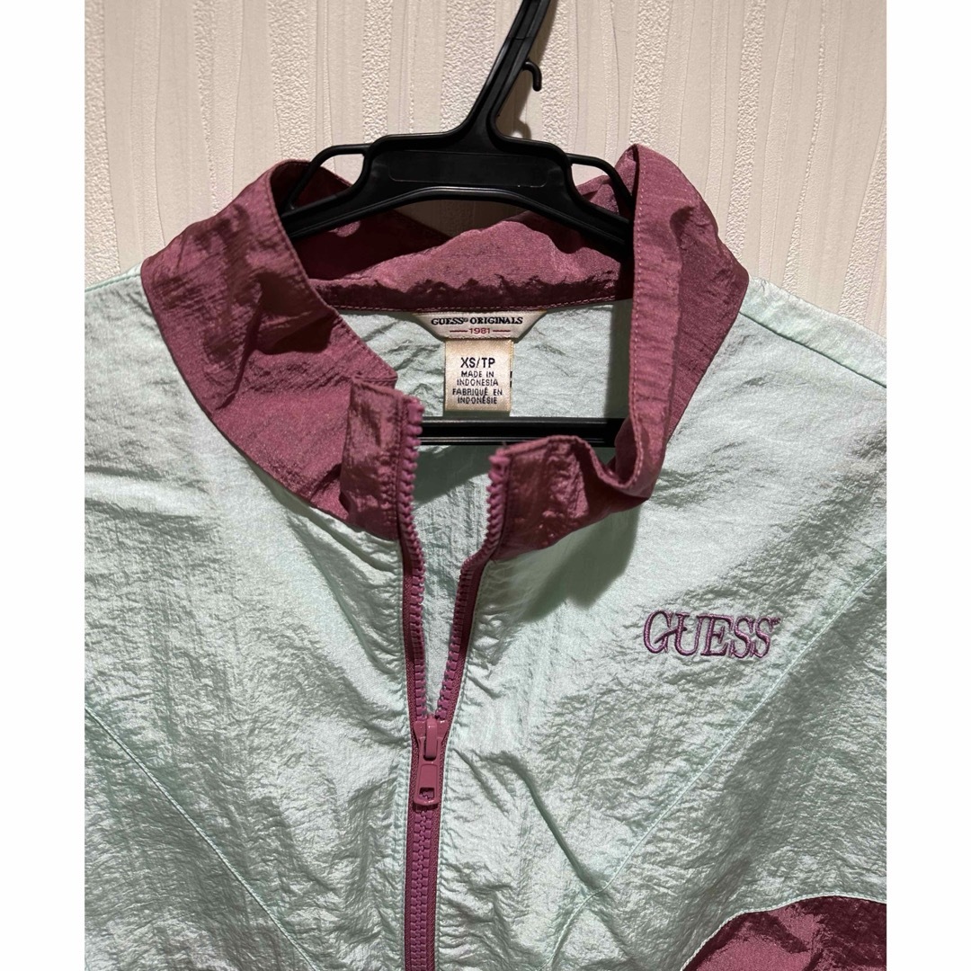 GUESS(ゲス)の値下げ中✳︎guess  レディースのトップス(その他)の商品写真