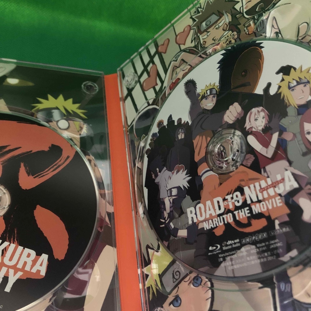 集英社(シュウエイシャ)のNARUTO  ROAD TO NINJA  Blu-ray エンタメ/ホビーのDVD/ブルーレイ(アニメ)の商品写真