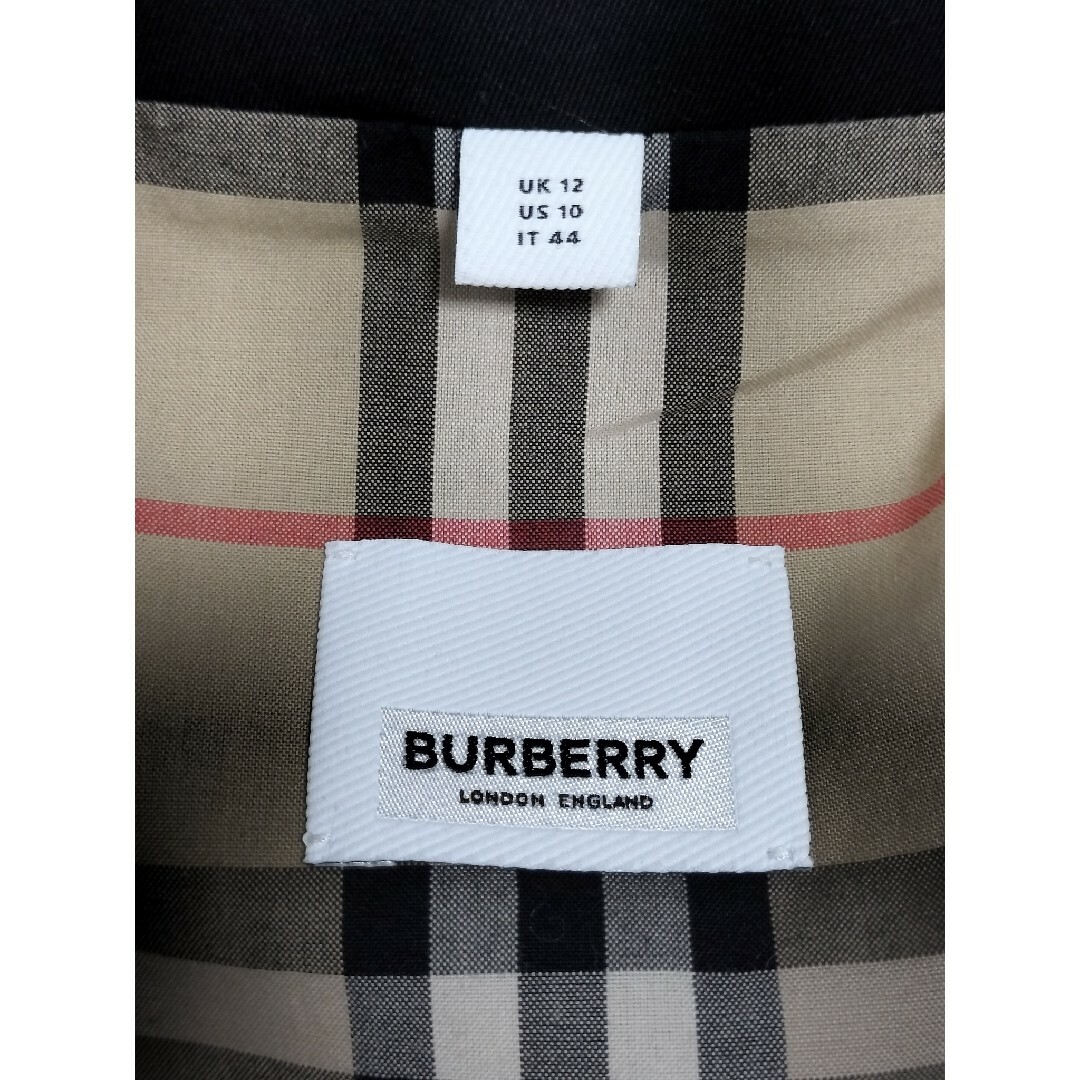 BURBERRY(バーバリー)の【美品】バーバリー　カーコート　ブラック レディースのジャケット/アウター(ロングコート)の商品写真