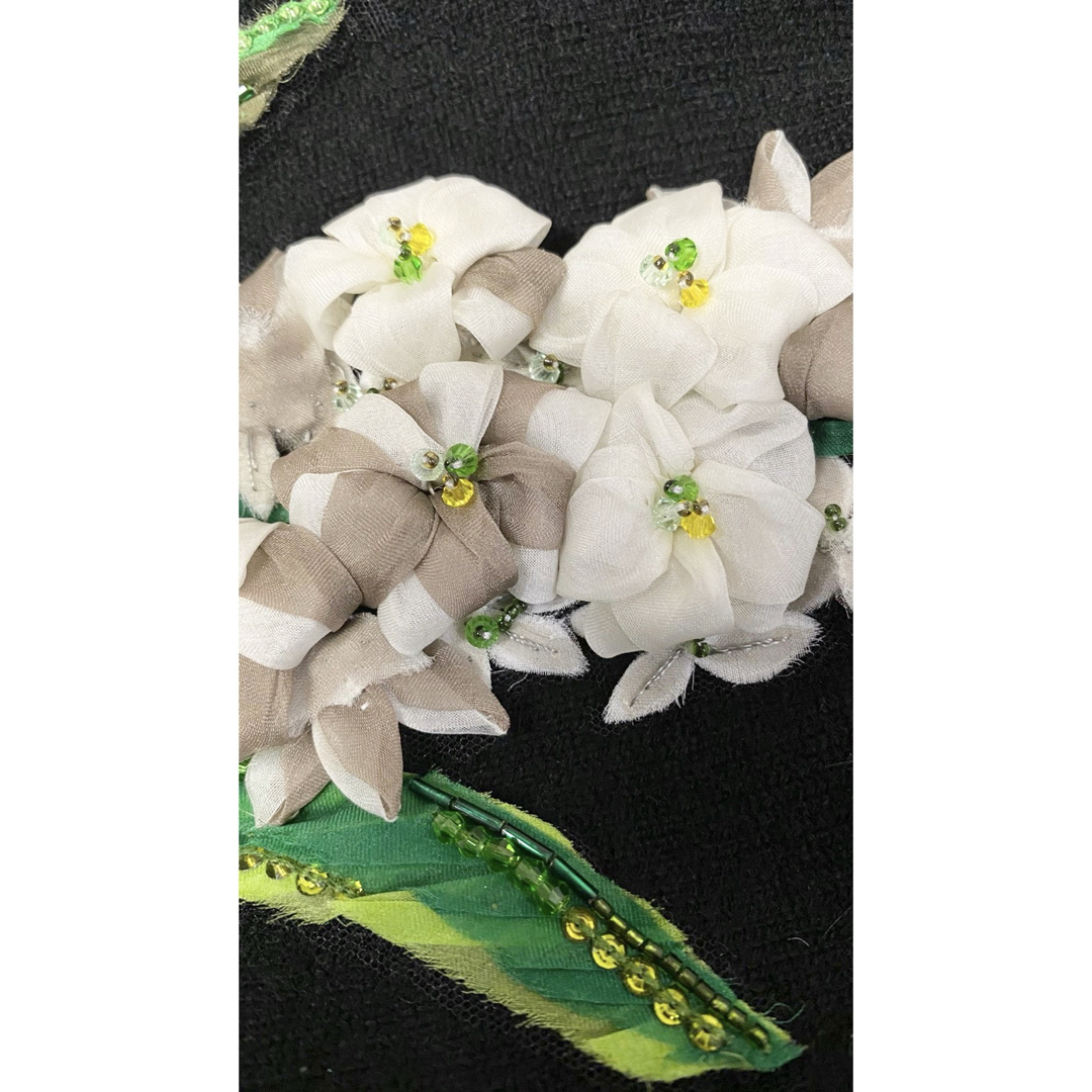 DOLCE&GABBANA きらきらDGボタンお花シルク装飾カシミアカーディガン DOLCE&GABBANA きらきらDGボタンお花シルク装飾カシミアカーディガン