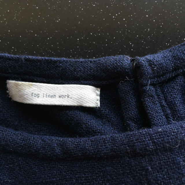 fog linen work リネンウール 紺色 プルオーバー レディースのトップス(シャツ/ブラウス(長袖/七分))の商品写真