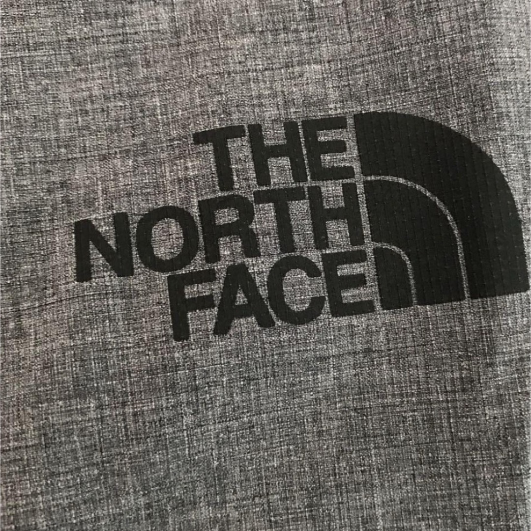 THE NORTH FACE(ザノースフェイス)のザ・ノースフェイス バーブ 七分丈ショーツ/ハーフパンツ　グレー　M レディースのパンツ(カジュアルパンツ)の商品写真