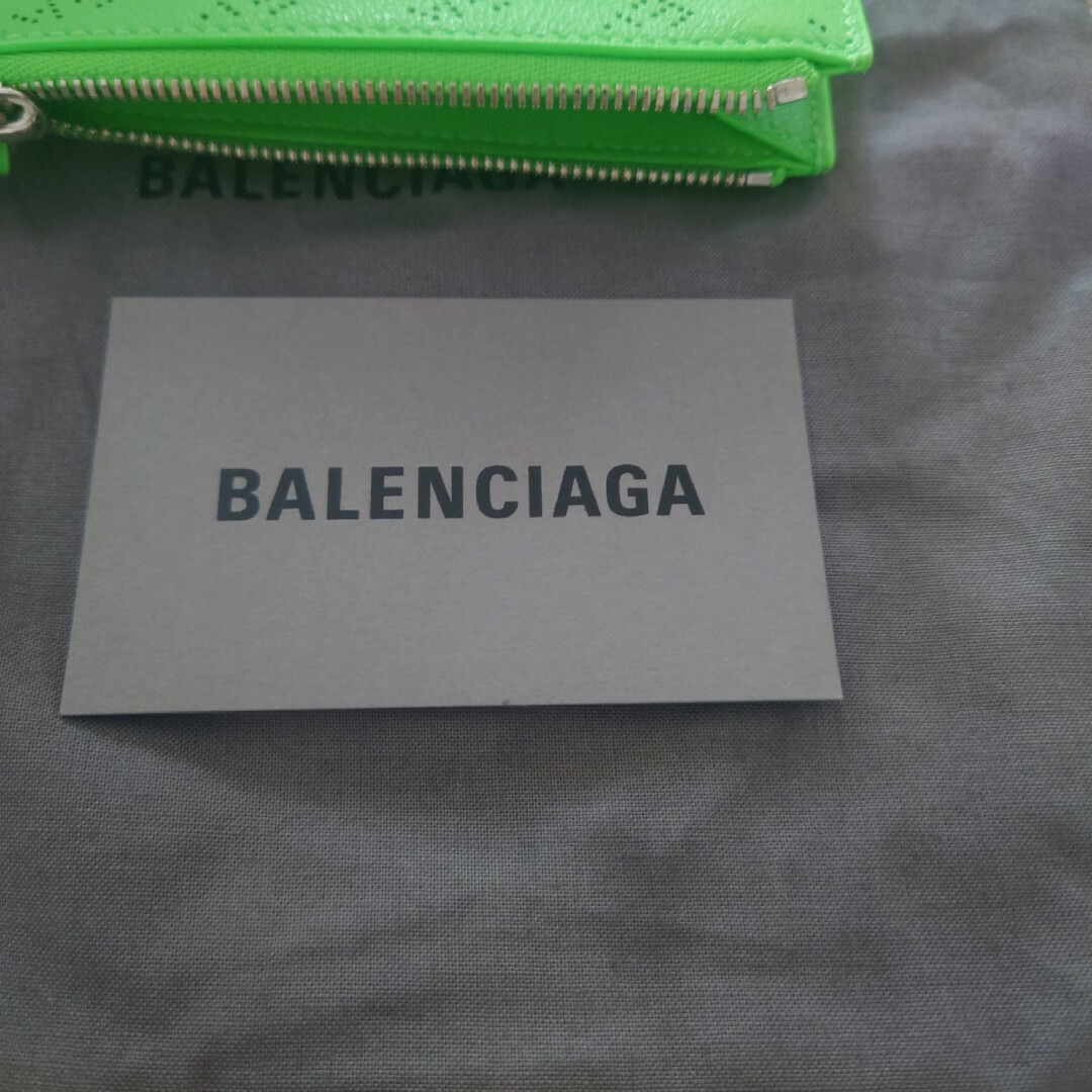 Balenciaga(バレンシアガ)の本日発送！【4回使用】 バレンシアガ  ・ フラグメントケース　ビビッドグリーン メンズのファッション小物(コインケース/小銭入れ)の商品写真