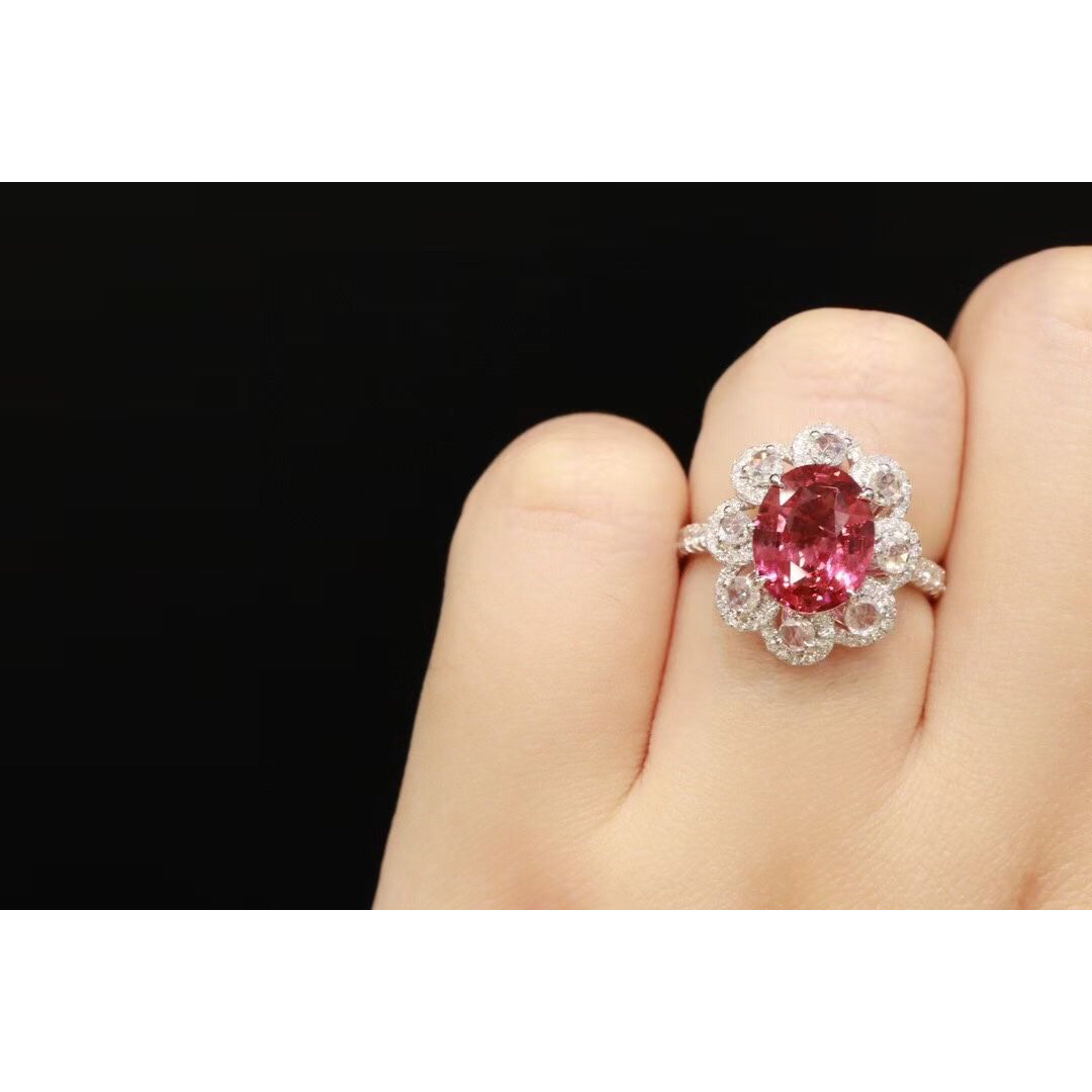 天然スピネル ダイヤ リング 2.52ct k18 f レディースのアクセサリー(リング(指輪))の商品写真