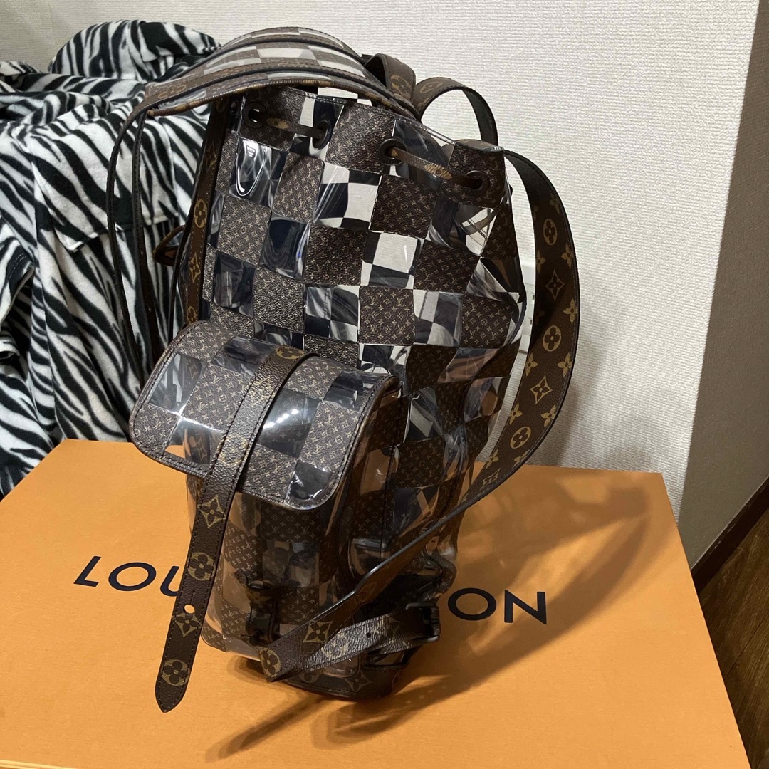 LOUIS VUITTON(ルイヴィトン)のルイヴィトン メンズのバッグ(バッグパック/リュック)の商品写真