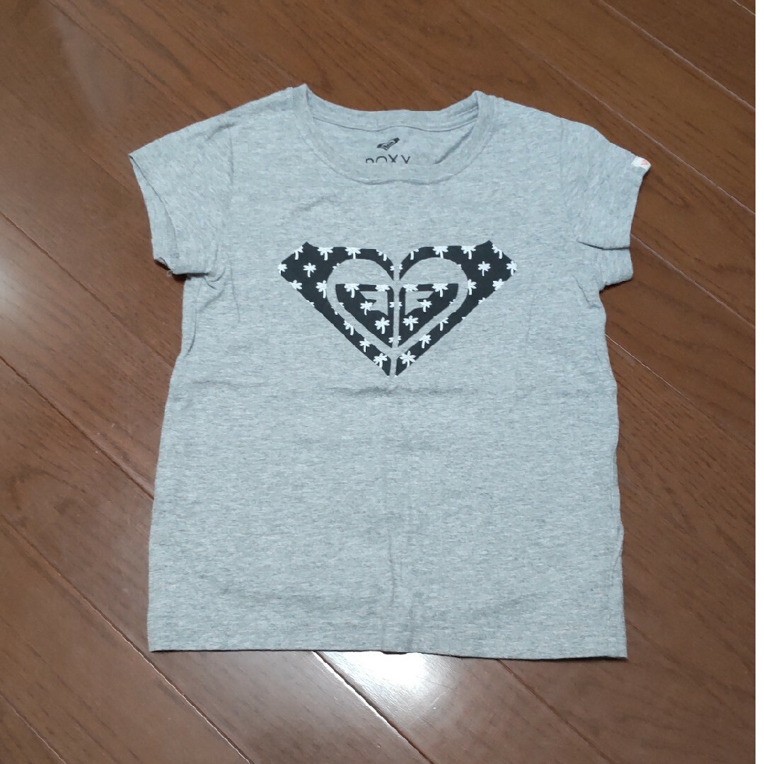 Roxy(ロキシー)のROXY 半袖　ティシャツ　120 キッズ/ベビー/マタニティのキッズ服女の子用(90cm~)(Tシャツ/カットソー)の商品写真