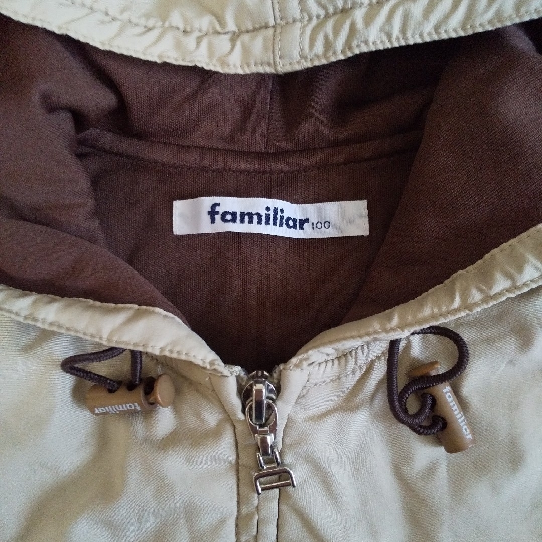 familiar(ファミリア)の☆familiar☆100☆男女兼用ベスト☆ キッズ/ベビー/マタニティのキッズ服男の子用(90cm~)(ジャケット/上着)の商品写真