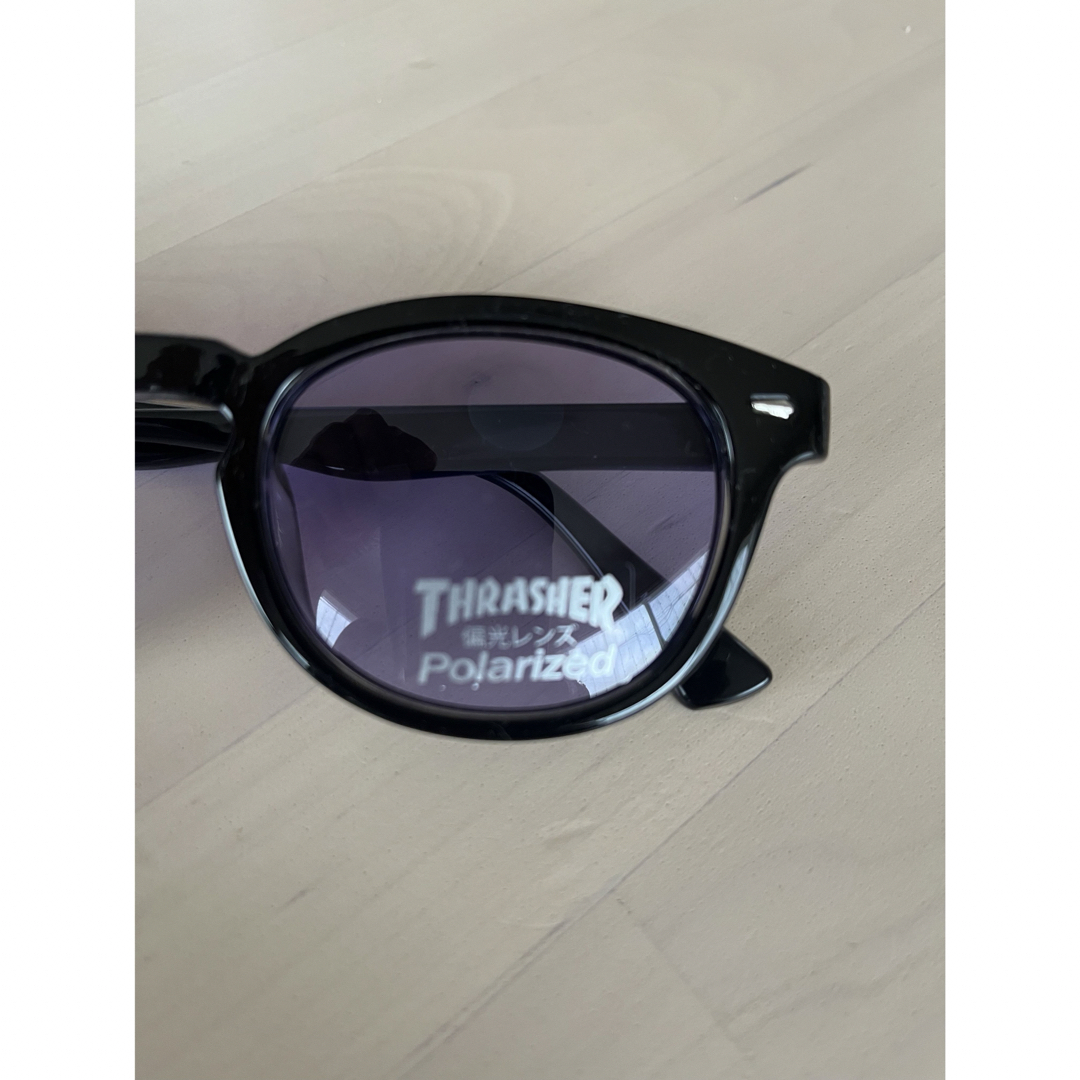 THRASHER(スラッシャー)のTHRASHER スラッシャー　アイウェア　サングラス　クリアレンズ　新品　紫 メンズのファッション小物(サングラス/メガネ)の商品写真