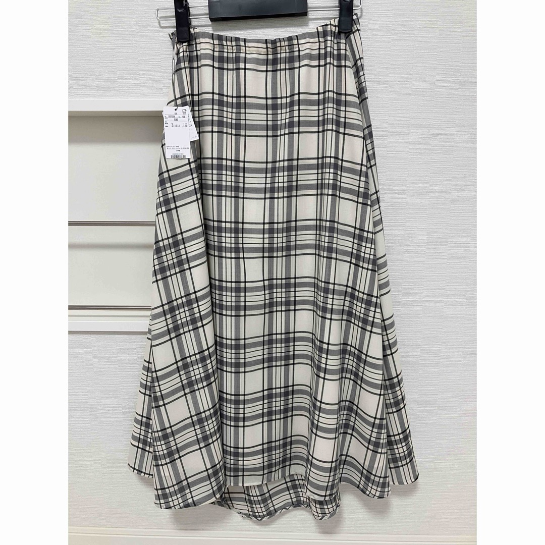 Theory luxe(セオリーリュクス)のｾｵﾘｰﾘｭｸｽ　ALICE WOOL PLAID　ﾁｪｯｸｽｶｰﾄ　　 レディースのスカート(ひざ丈スカート)の商品写真