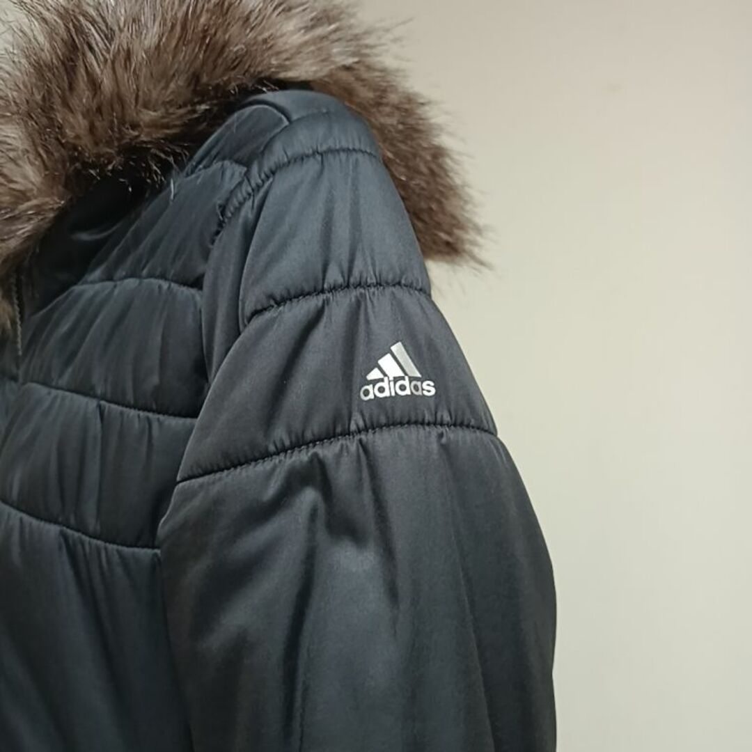 adidas(アディダス)の◆アディダス　レディース　ファー付 ダウンコート　Mサイズ　ブラック　黒 レディースのジャケット/アウター(ダウンコート)の商品写真