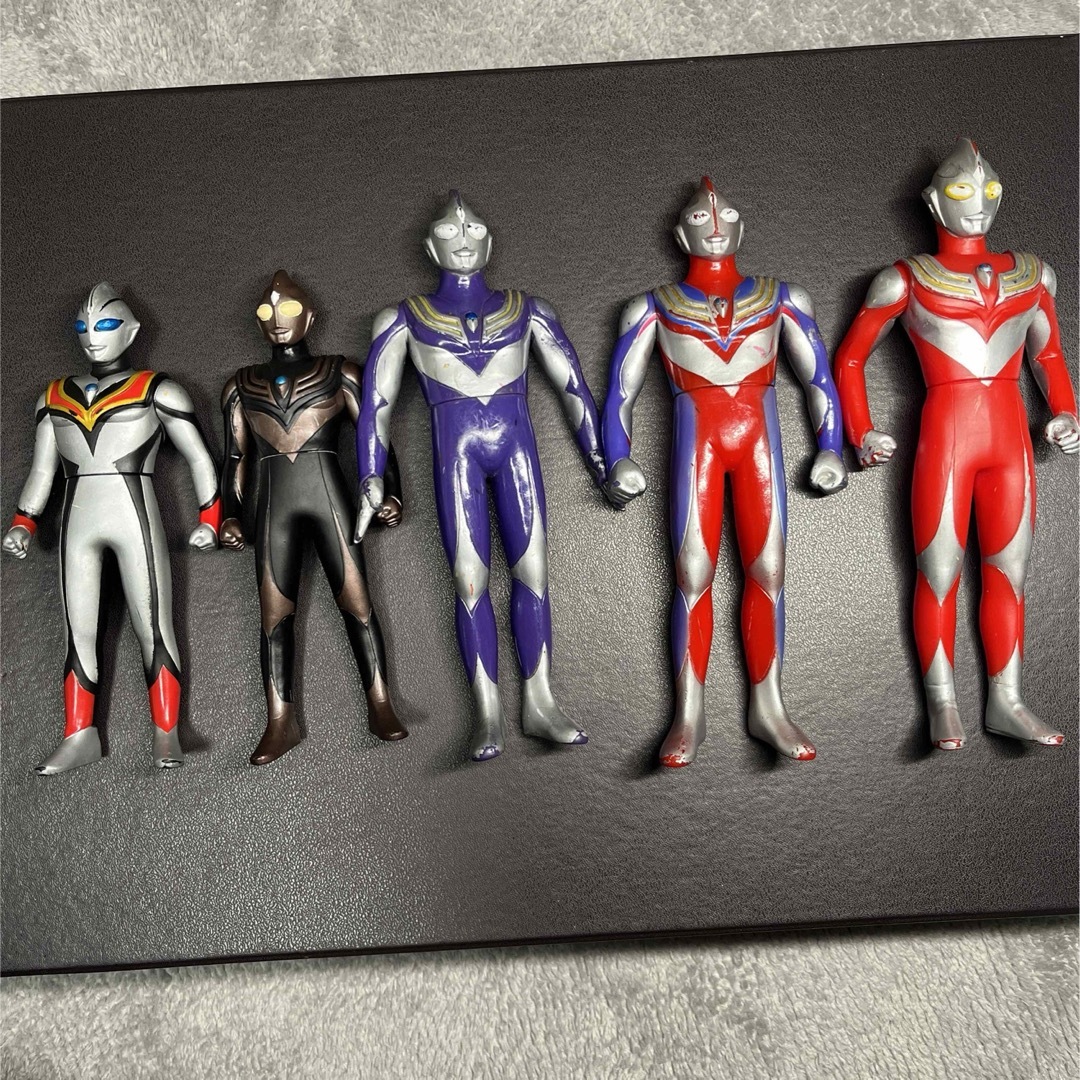 ウルトラマンティガ」ソフビ人形・ウルトラマンティガ・パワー（新品