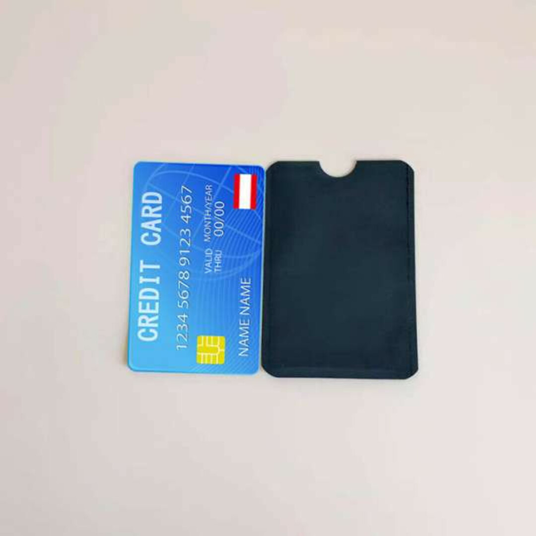 スキミング防止用 シート スリーブ カードケース 磁気シールド カード ブラック メンズのファッション小物(名刺入れ/定期入れ)の商品写真