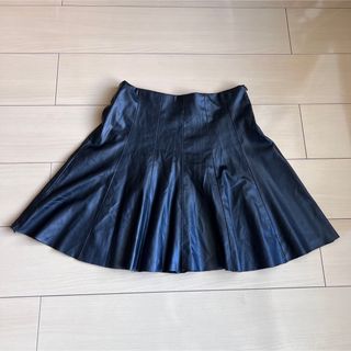 ザラ(ZARA)のZARAフェイクレザーフレアスカート(ミニスカート)