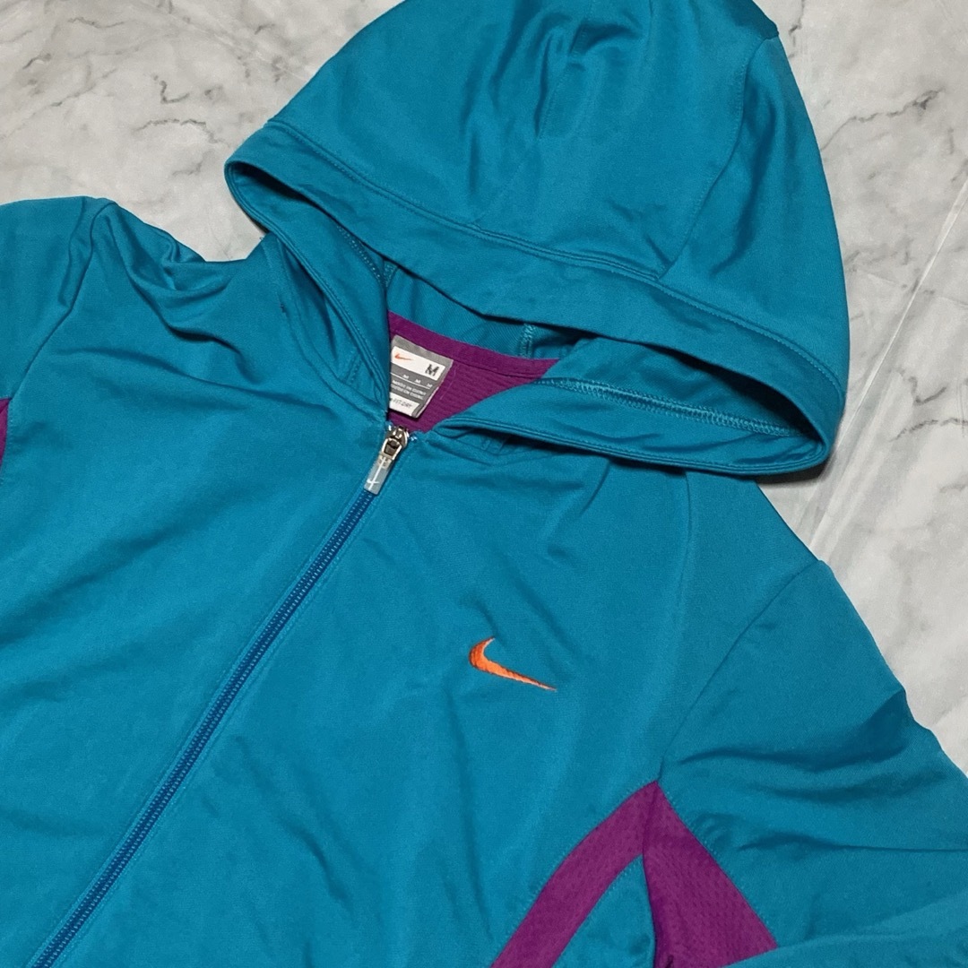 NIKE(ナイキ)のNIKEナイキスポーツFIT DRYフルジップパーカーMランニング レディースのトップス(パーカー)の商品写真