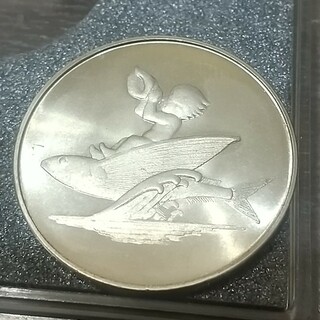 さ　沖縄　飛び魚と少年　海洋博覧会記念メダル(金属工芸)