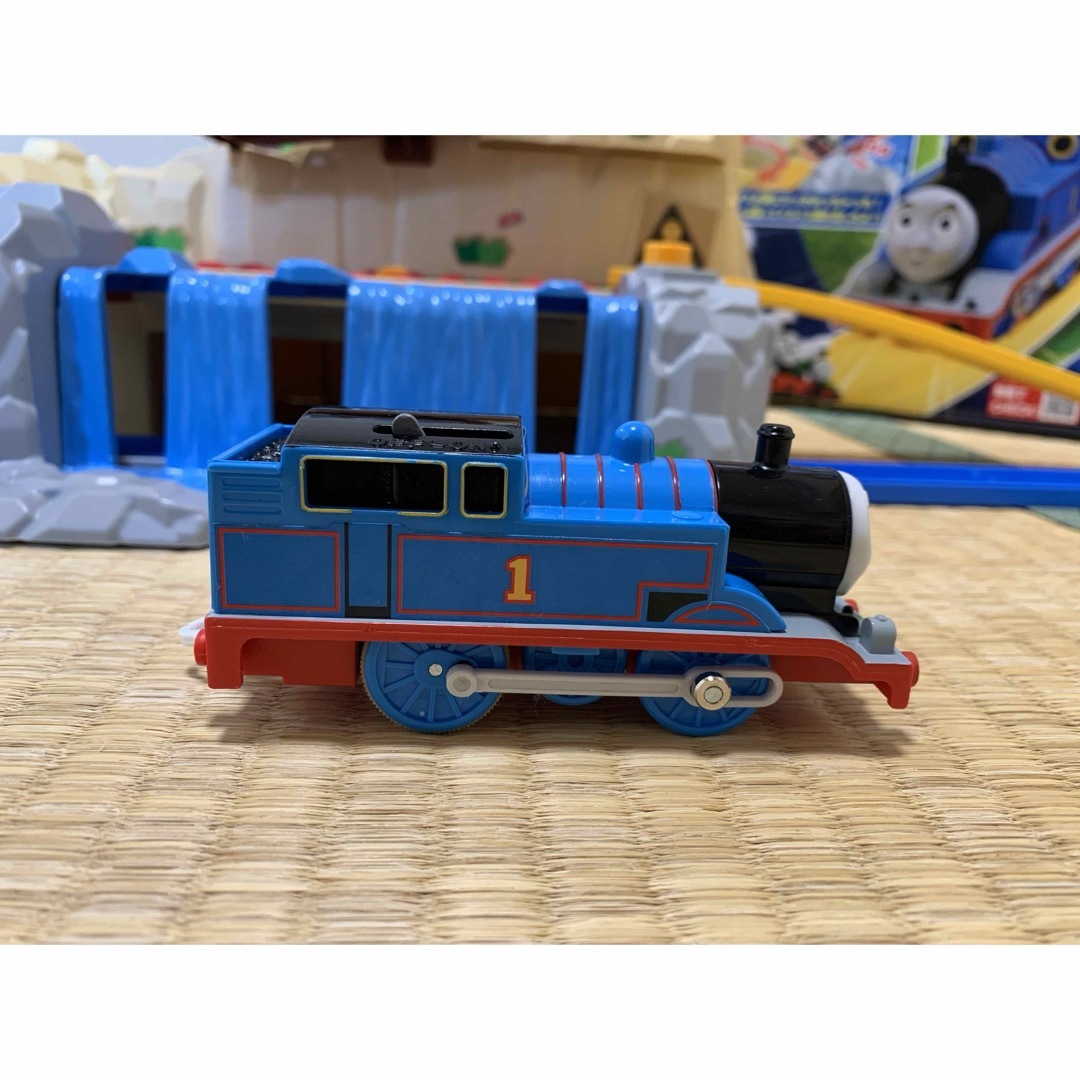 Takara Tomy - プラレール きかんしゃトーマス にげろ!トーマス Takara Tomy - プラレール きかんしゃトーマス にげろ!トーマス