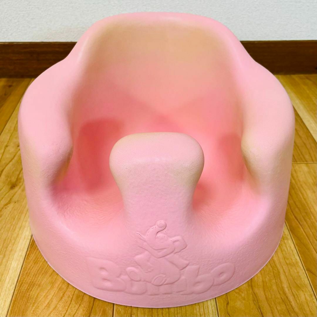 Bumbo(バンボ)のバンボ  Bumbo ピンク テーブル付き キッズ/ベビー/マタニティの寝具/家具(収納/チェスト)の商品写真