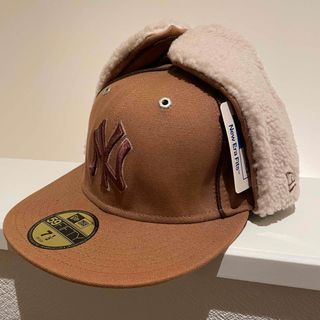 ニューエラー(NEW ERA)の激レアカーハートカラー！新品未使用♪ NEW ERA ニューエラ ボア付き 防寒(キャップ)