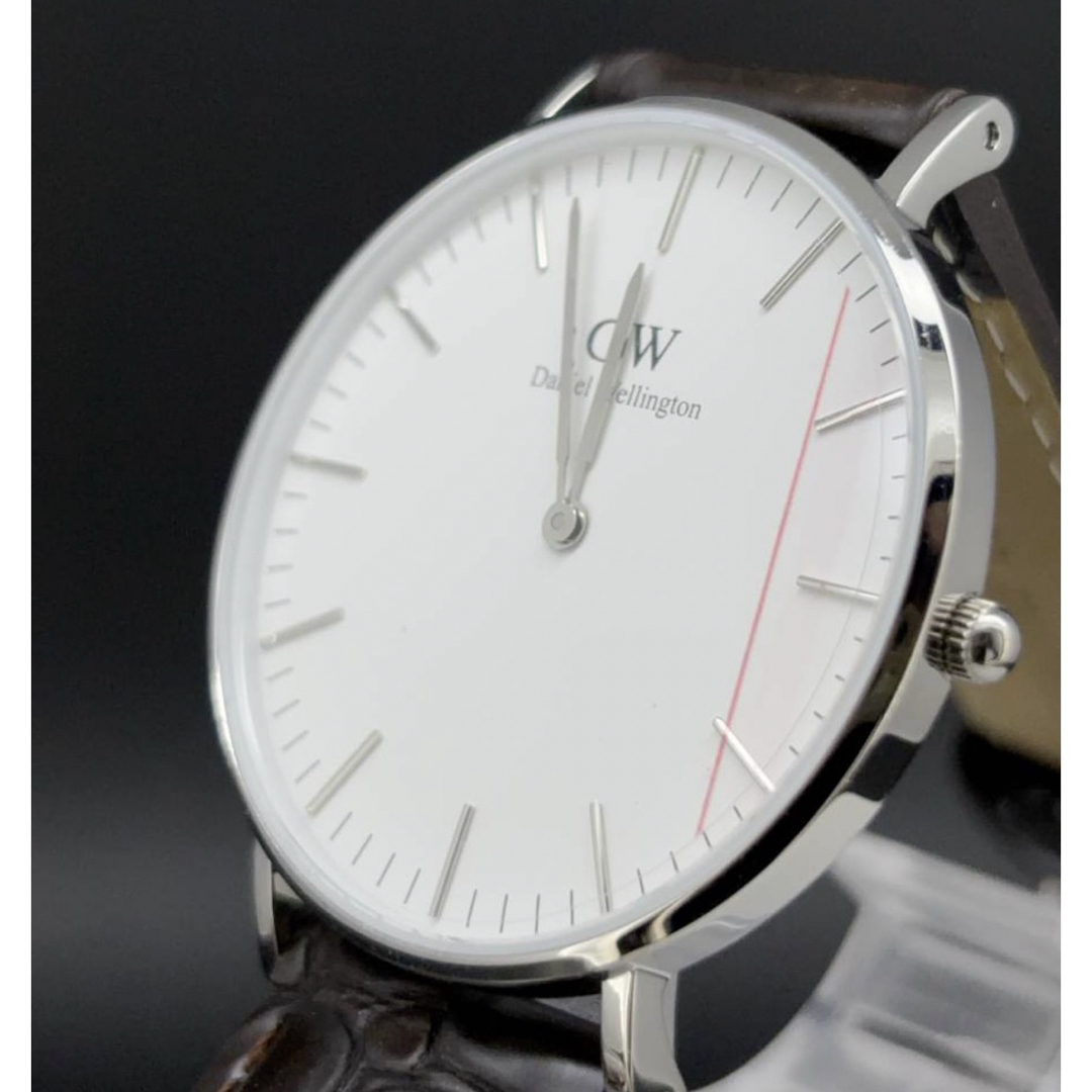 Daniel Wellington(ダニエルウェリントン)の新品未使用 Daniel Wellington  クォーツ ブラウン メンズの時計(腕時計(アナログ))の商品写真