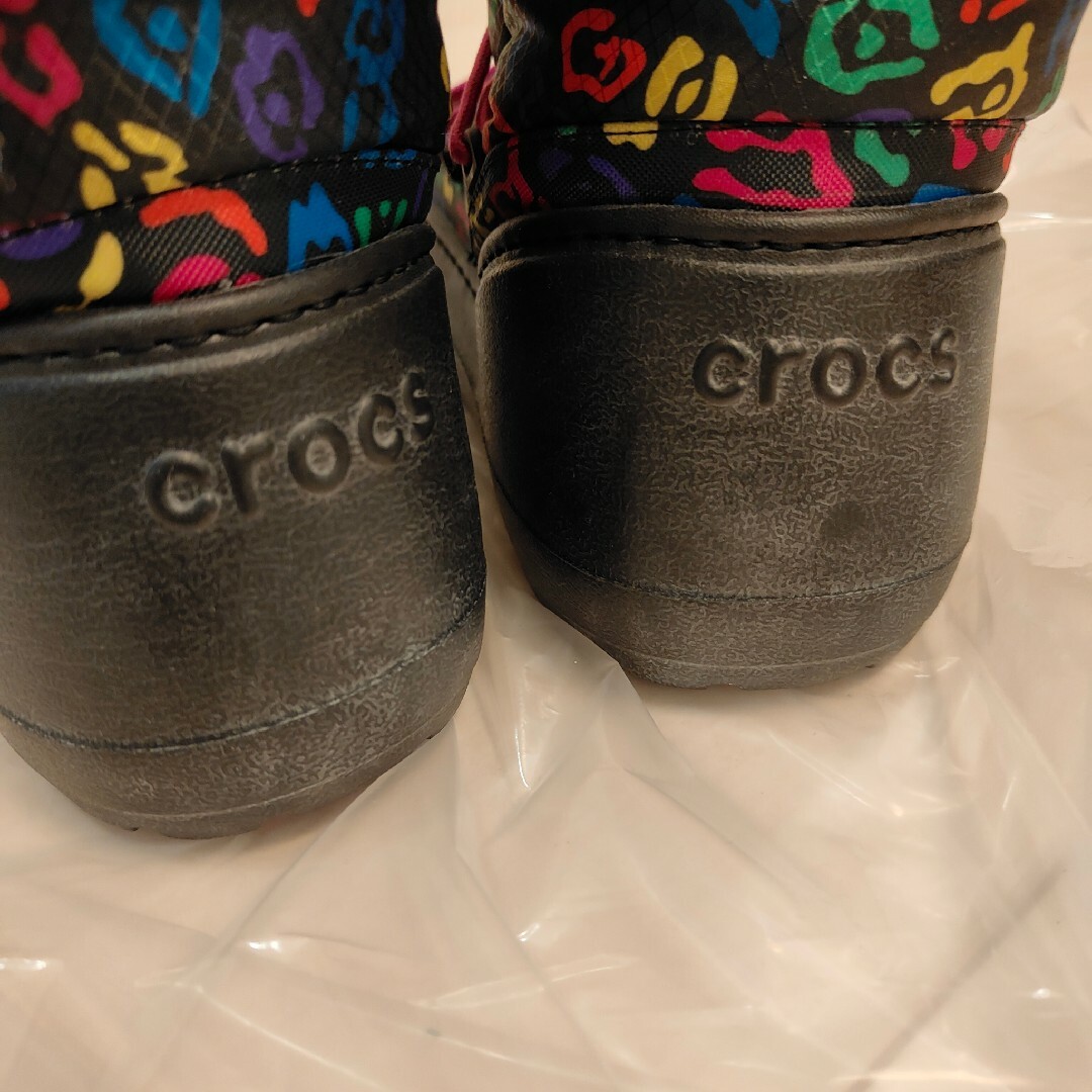crocs(クロックス)のクロックス コスモブーツ レオパード W5 21cm レディースの靴/シューズ(ブーツ)の商品写真