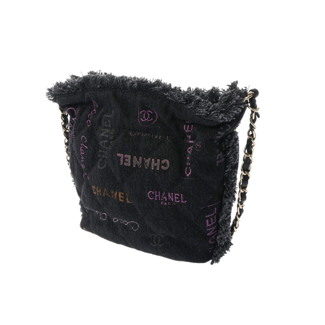CHANEL(シャネル)のシャネル マトラッセ スモールバケットバッグ ショルダーバッグ 黒 レディースのバッグ(ショルダーバッグ)の商品写真