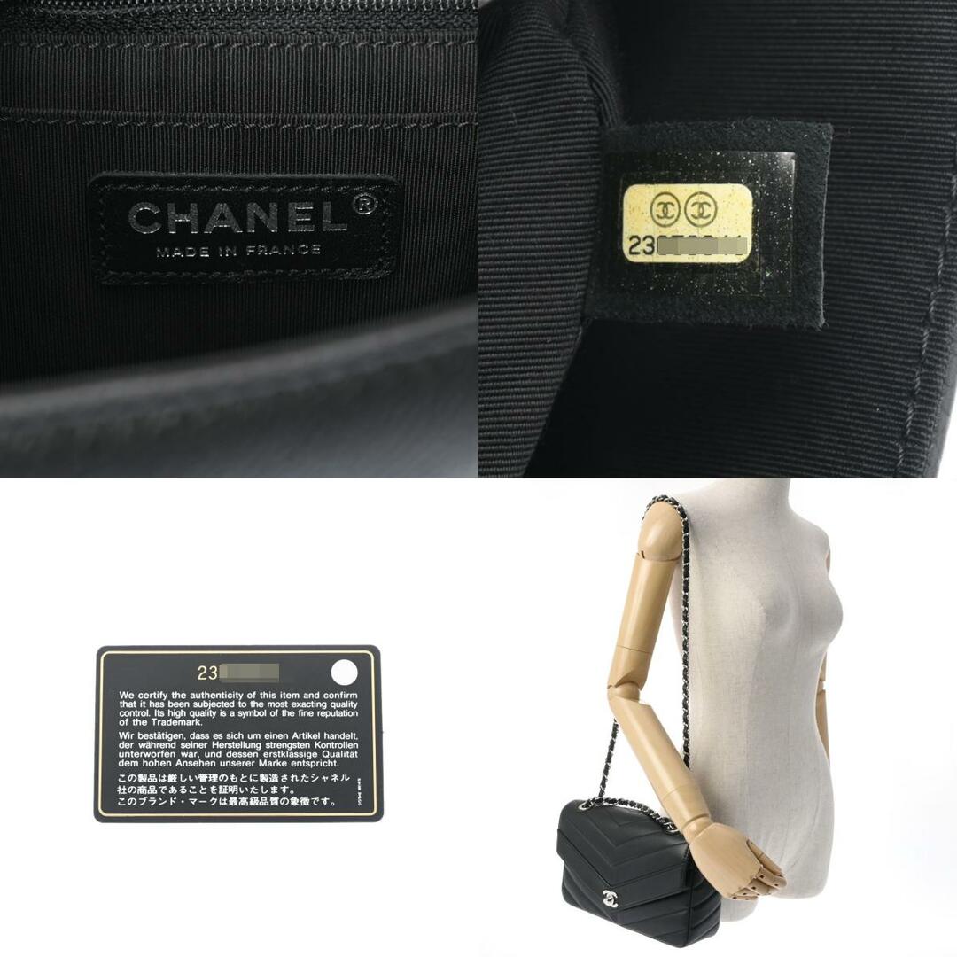 CHANEL(シャネル)のシャネル Vステッチ チェーンショルダー 25cm ショルダーバッグ 黒 レディースのバッグ(ショルダーバッグ)の商品写真