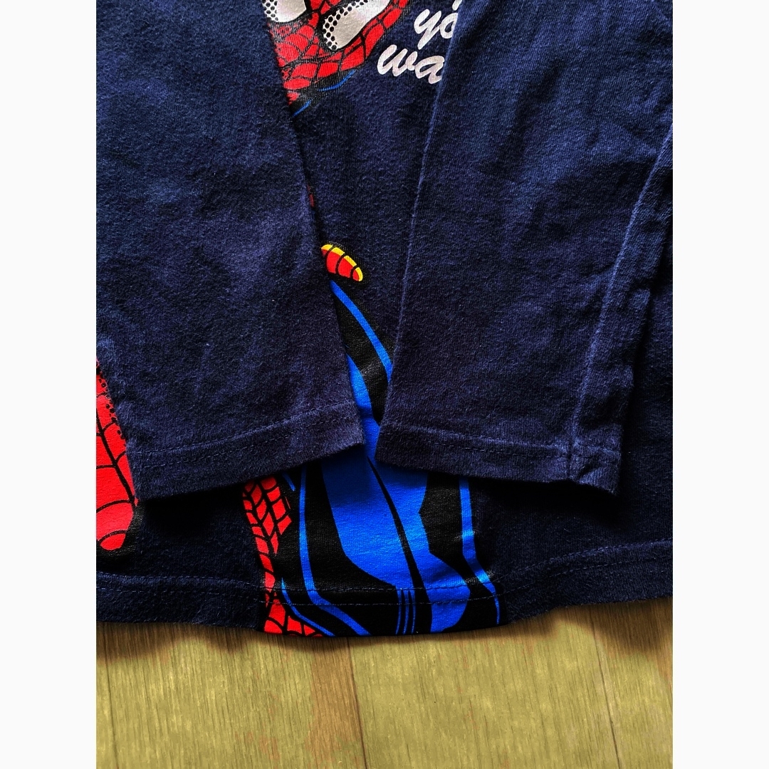 MARVEL(マーベル)の【universal studios】スパイダーマンTシャツ／140cm／濃紺 キッズ/ベビー/マタニティのキッズ服男の子用(90cm~)(Tシャツ/カットソー)の商品写真