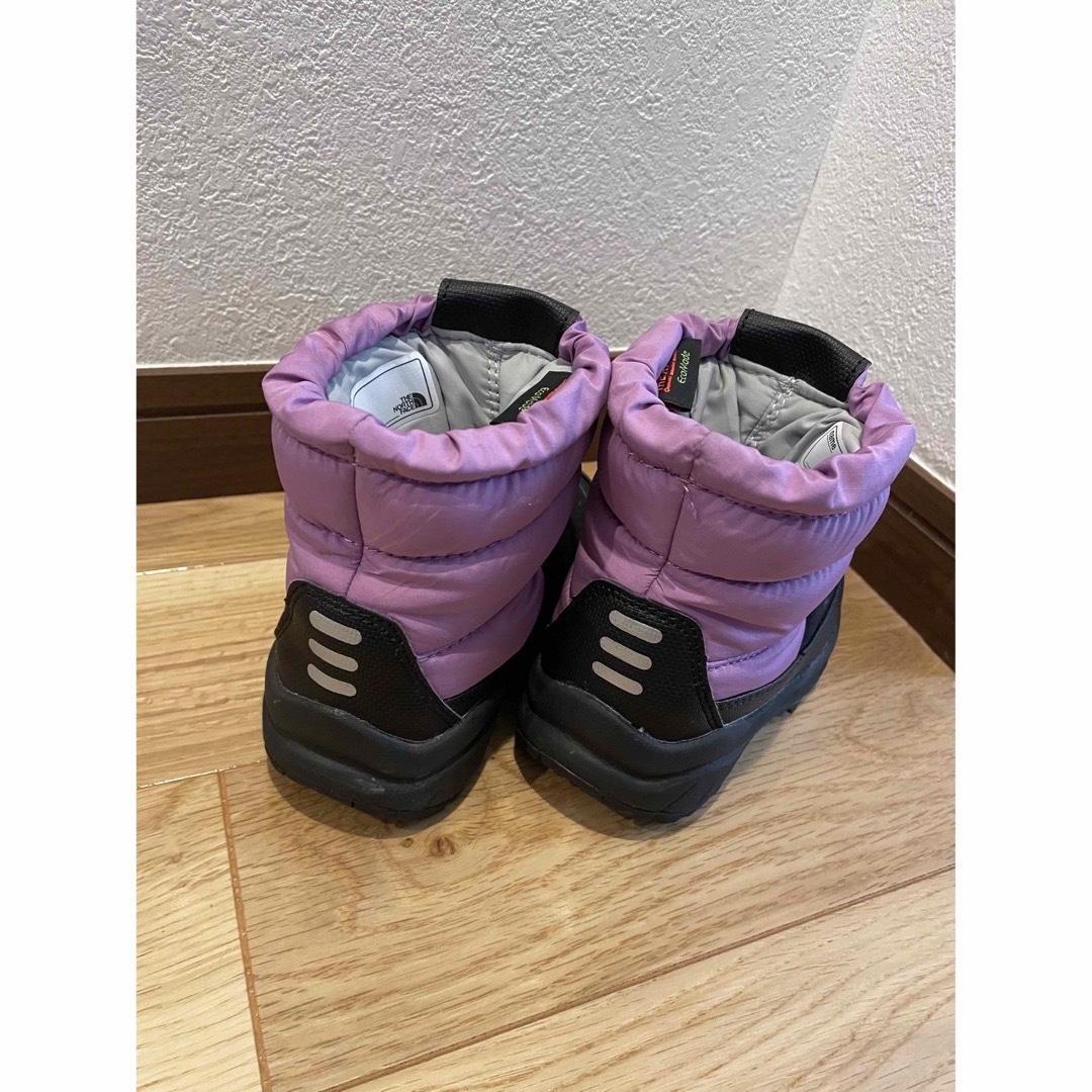 THE NORTH FACE(ザノースフェイス)のK Nuptse Bootie 15センチ　スイートバイオレット キッズ/ベビー/マタニティのキッズ靴/シューズ(15cm~)(ブーツ)の商品写真