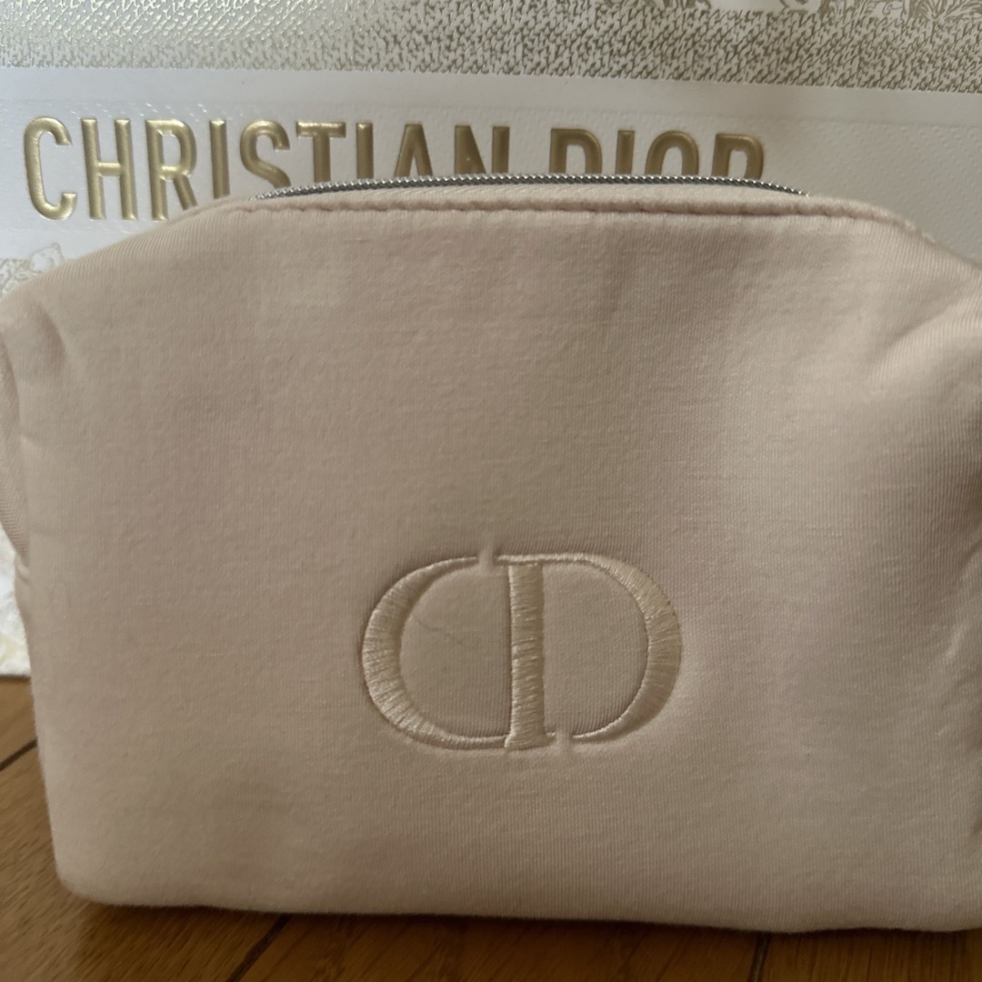 Dior(ディオール)のdior ディオール　ポーチ　ノベルティ レディースのファッション小物(ポーチ)の商品写真