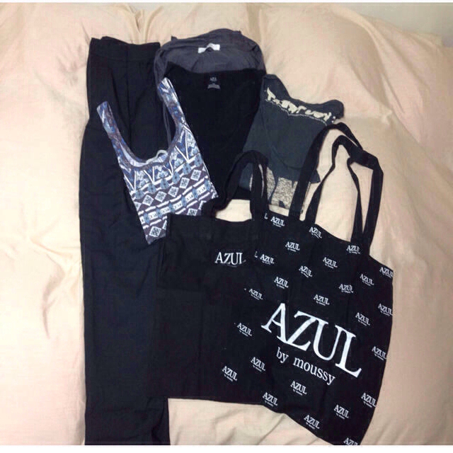 AZUL by moussy(アズールバイマウジー)のAZUL 7点セット♪ レディースのトップス(Tシャツ(半袖/袖なし))の商品写真