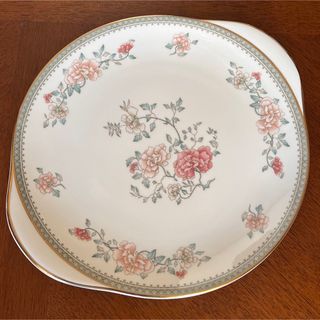 英国王室御用達　MINTON MARLOW 27cm 三段重ねの下段皿