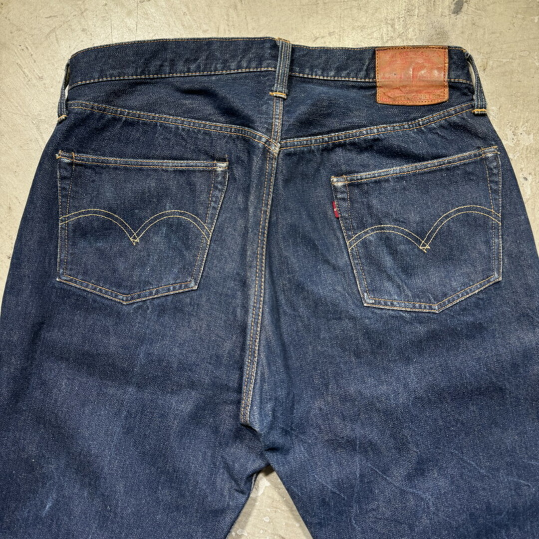 Levi's(リーバイス)のSPECIAL! 50's LEVI'S 501XX デニム 革パッチ 濃紺 メンズのパンツ(デニム/ジーンズ)の商品写真